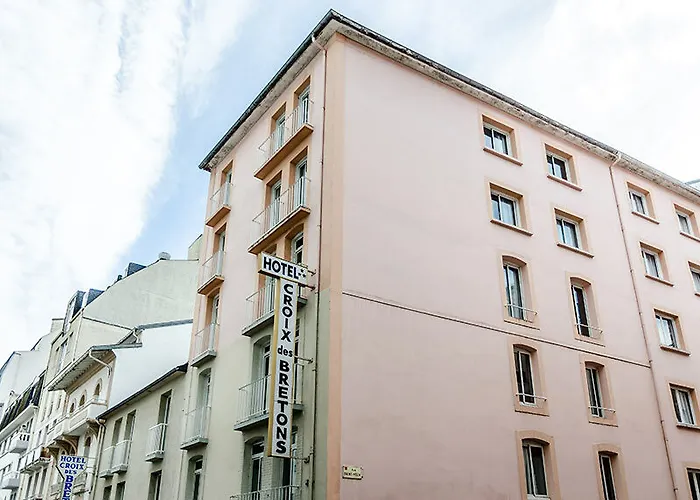 Hotel Croix Des Bretons - Pyrénées