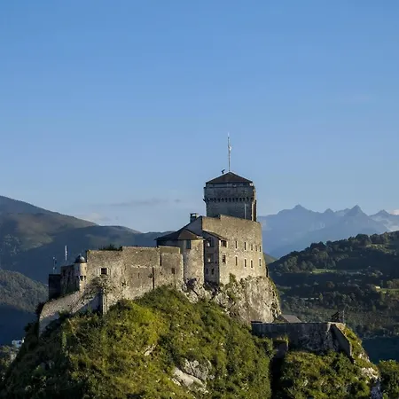 Croix Des Bretons - Pyrenees 호텔