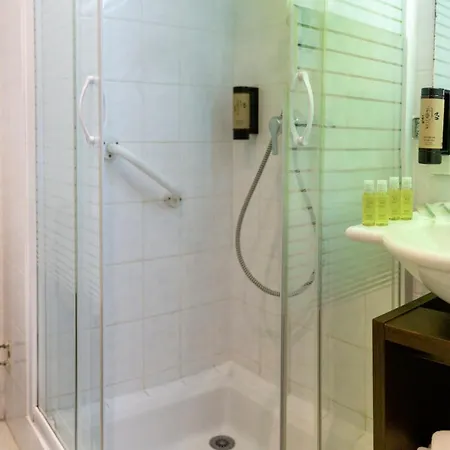 Hotel Croix Des Bretons - Pyrenees Lourdes