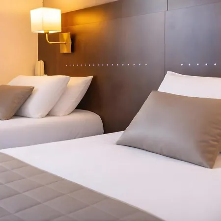 Hotel Croix Des Bretons - Pyrenees