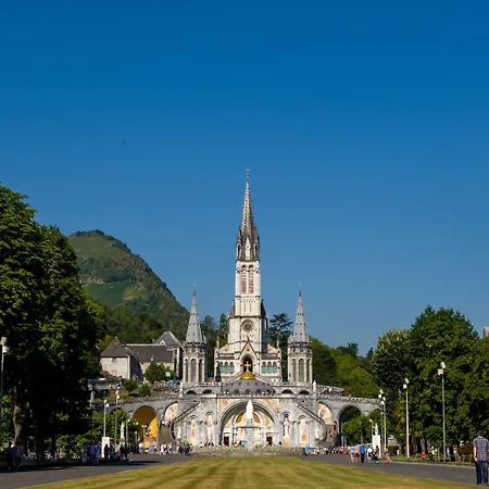 Croix Des Bretons - Pyrénées 3* Lourdes