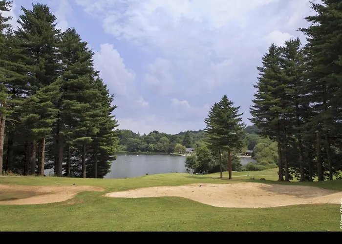 Hotel Croix Des Bretons - Pyrenees