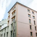 Hotel Croix Des Bretons - Pyrenees