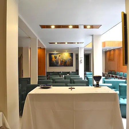 Croix Des Bretons - Pyrenees Hotel