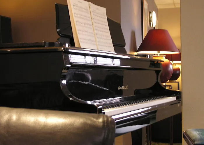 Hotel Croix Des Bretons - Pyrenees