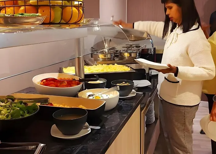 Hotel Croix Des Bretons - Pyrenees